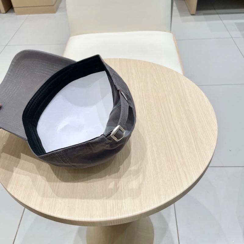 Popular Louis Vuitton Caps 257810