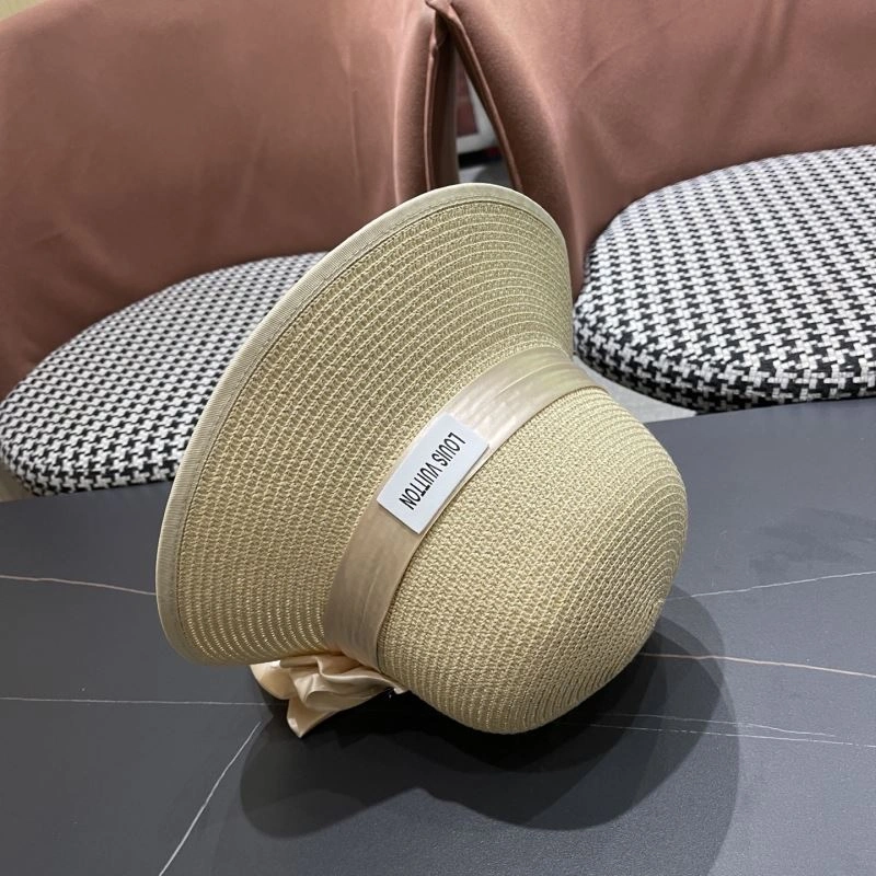 Louis Vuitton Caps EyeCatching 261905