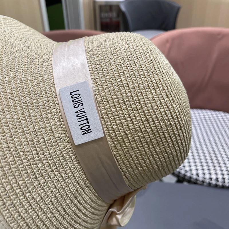 Louis Vuitton Caps EyeCatching 261905