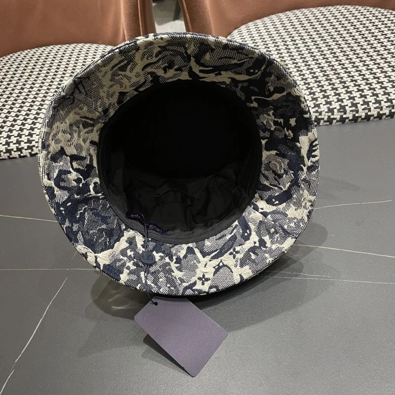 Practical Louis Vuitton Caps 261903