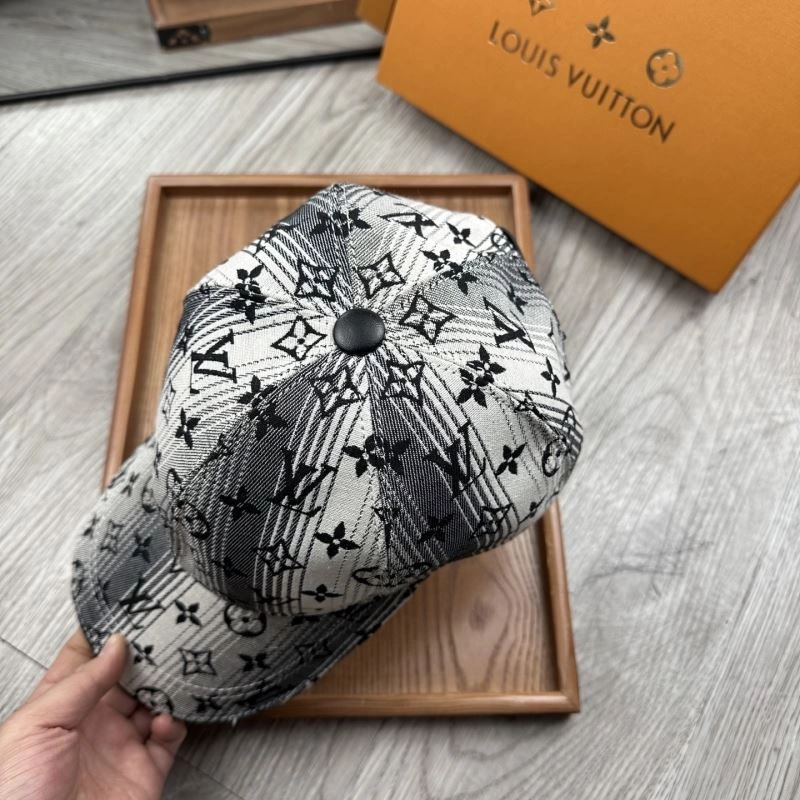 Louis Vuitton Caps Comfortable 261869