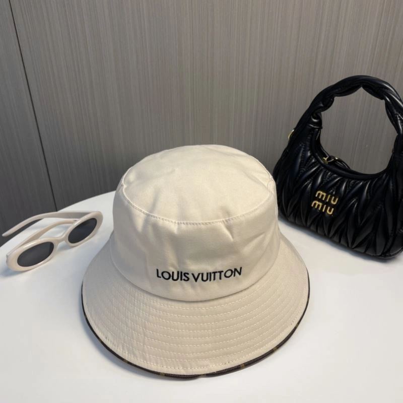 Louis Vuitton Caps Snug 261882