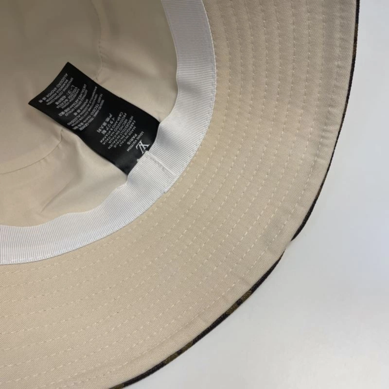 Louis Vuitton Caps Snug 261882