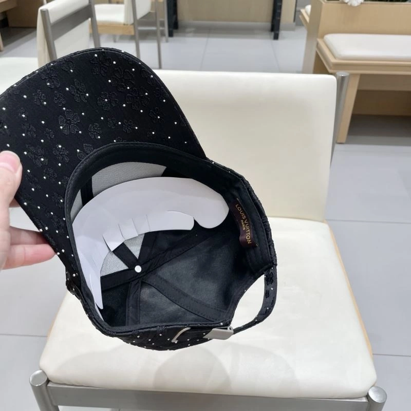 Chic Louis Vuitton Caps 261892