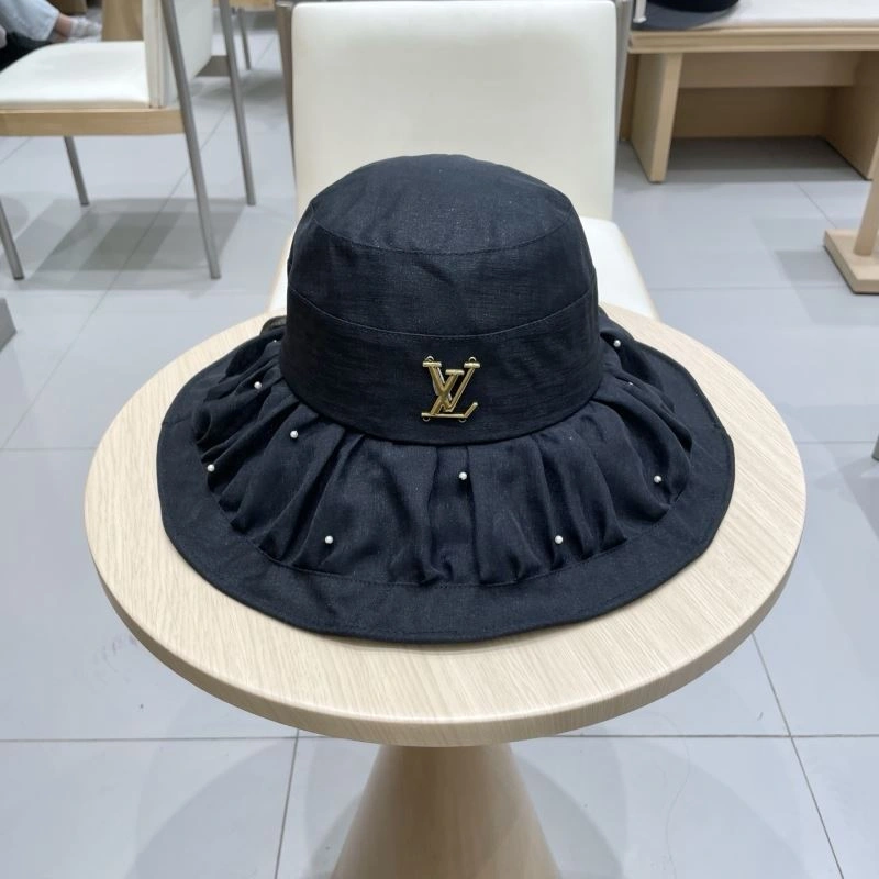 Louis Vuitton Caps Trendsetting 261873