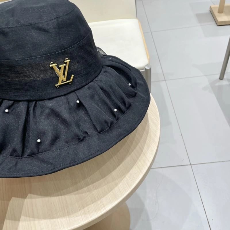 Louis Vuitton Caps Trendsetting 261873