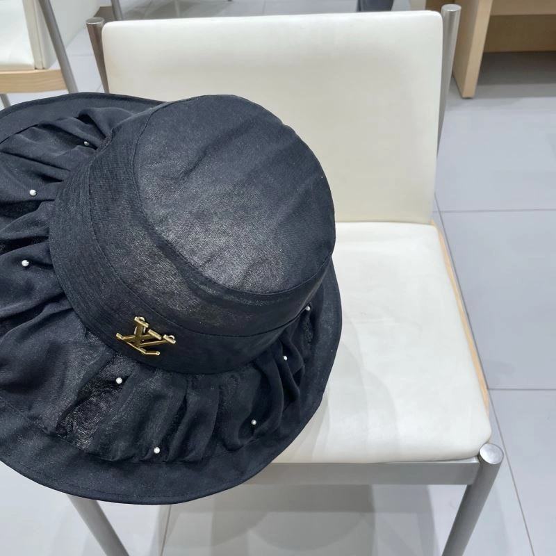 Louis Vuitton Caps Trendsetting 261873