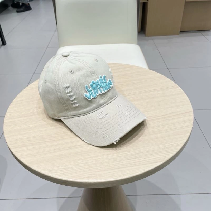 Louis Vuitton Caps TravelReady 261872