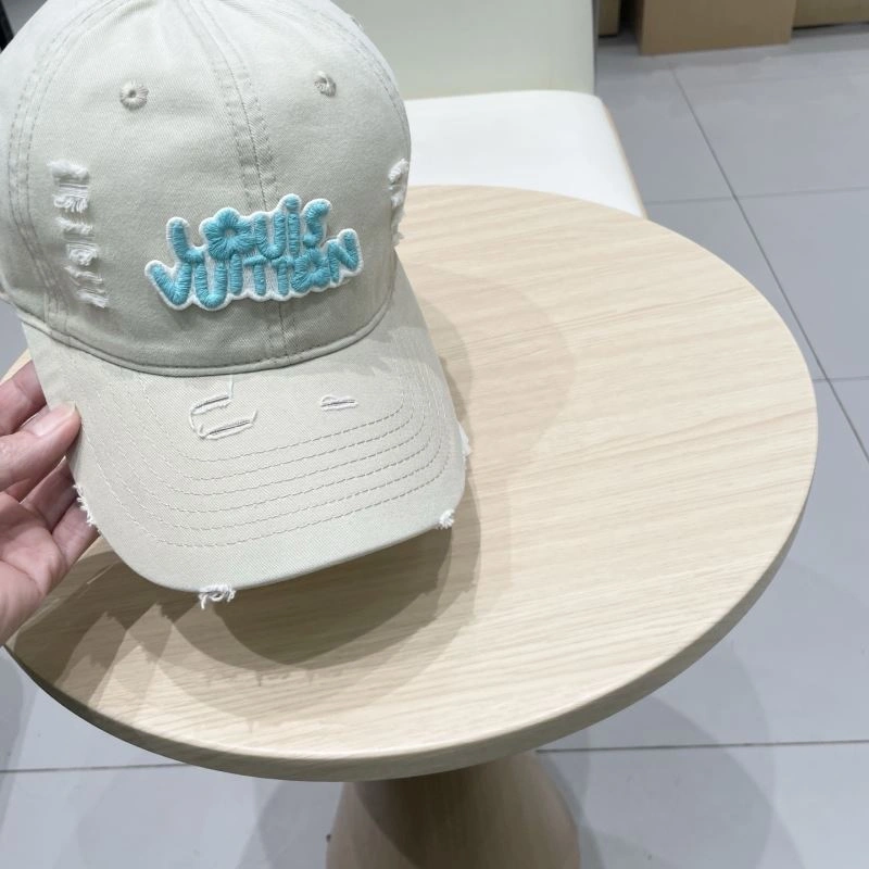 Louis Vuitton Caps TravelReady 261872