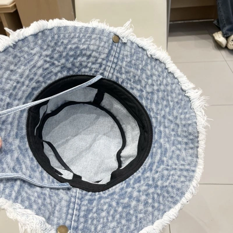 Louis Vuitton Caps EasyMatch 261889