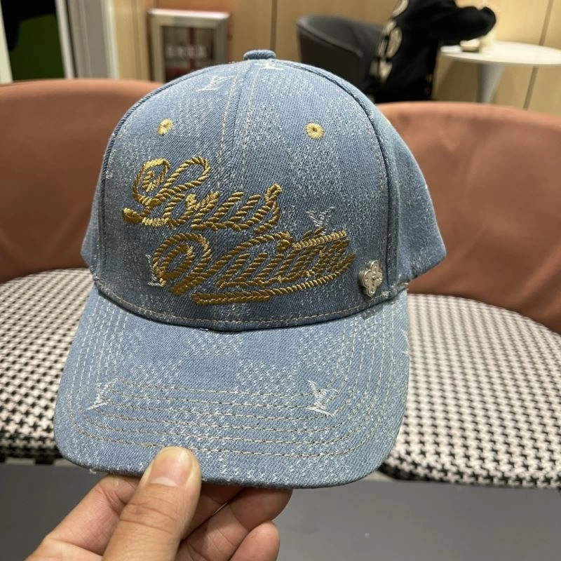Louis Vuitton Caps SmoothTexture 261894