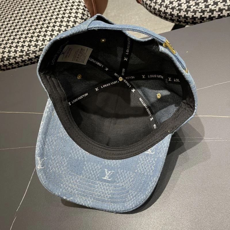 Louis Vuitton Caps SmoothTexture 261894