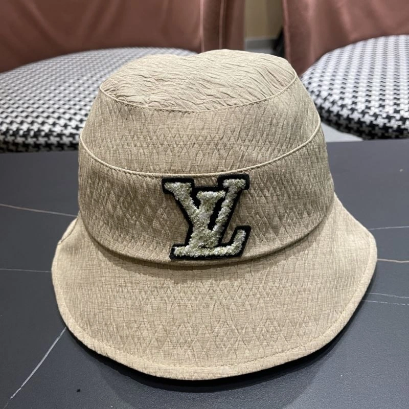 Versatile Louis Vuitton Caps 261868
