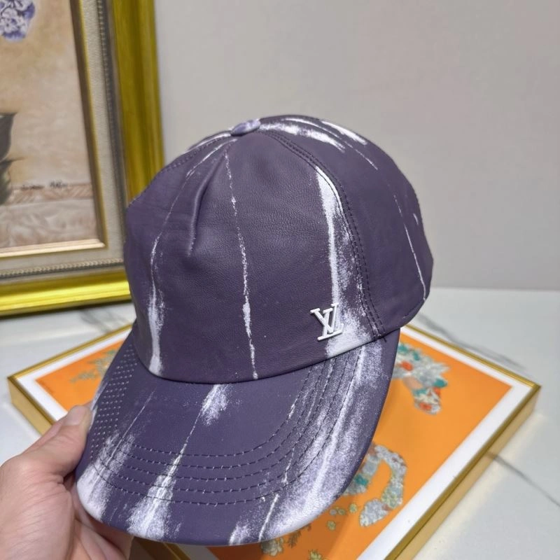 Louis Vuitton Caps Refined 261866