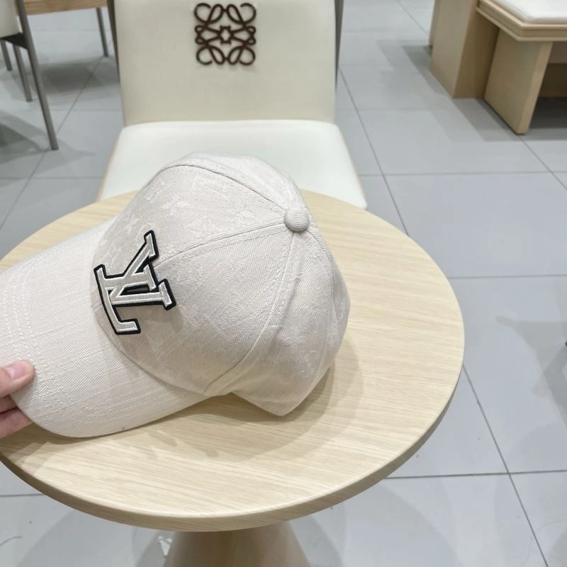 Packable Louis Vuitton Caps 261874