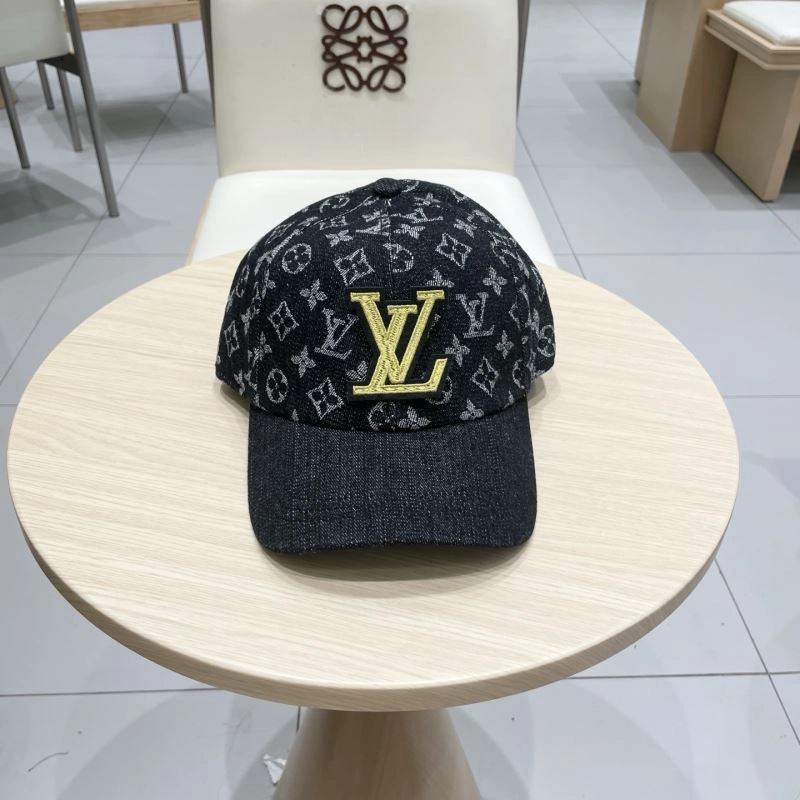 Louis Vuitton Caps Refined 261863