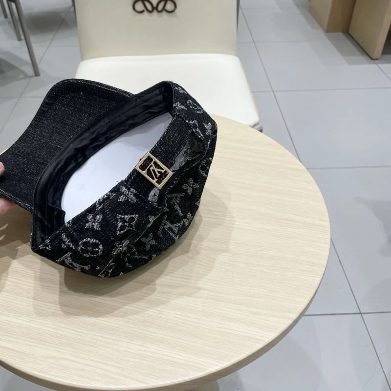 Louis Vuitton Caps Refined 261863