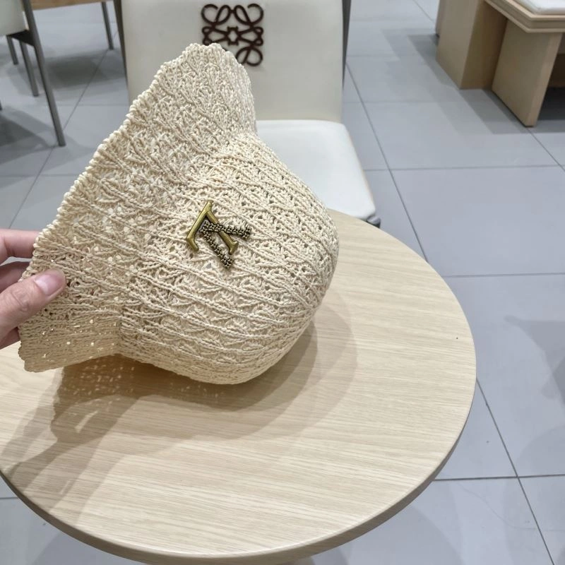 Louis Vuitton Caps Bright 261864