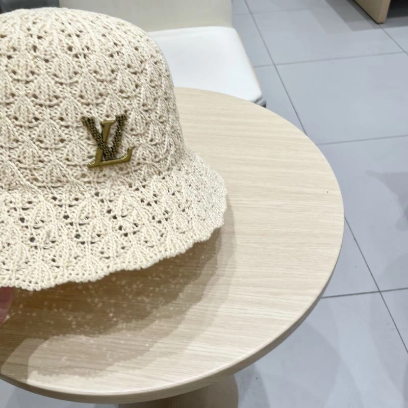 Louis Vuitton Caps Bright 261864