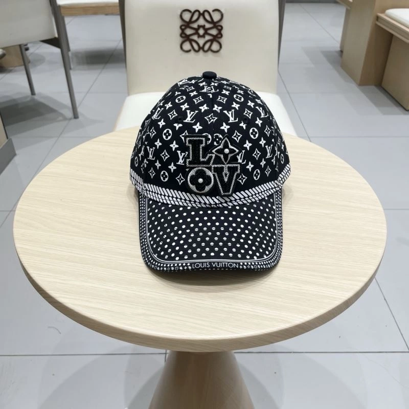 Louis Vuitton Caps MultiPurpose 261826