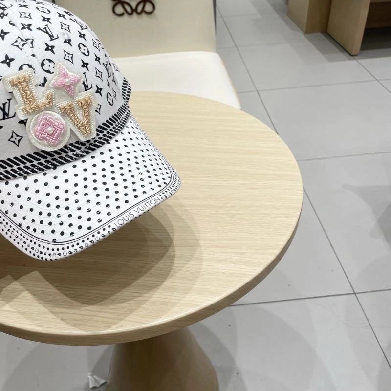 Louis Vuitton Caps Sporty 261828