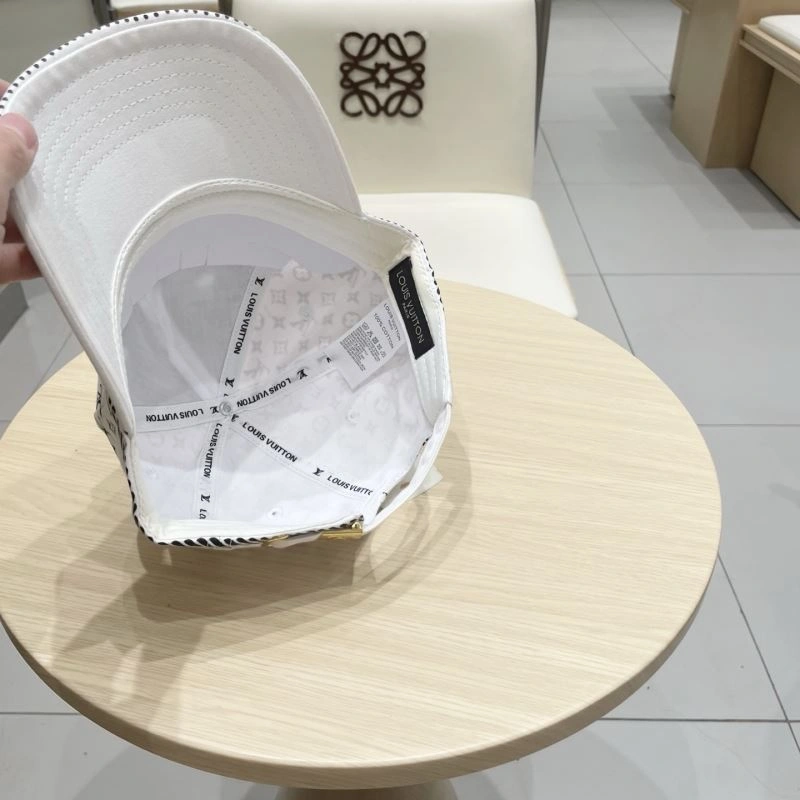 Louis Vuitton Caps Sporty 261828