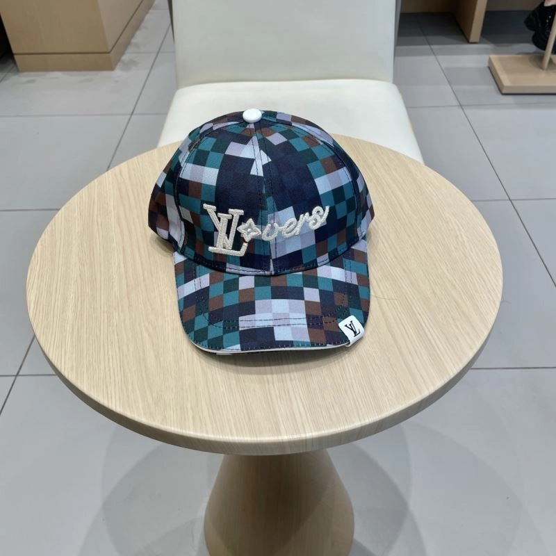 Lightweight Louis Vuitton Caps 261837