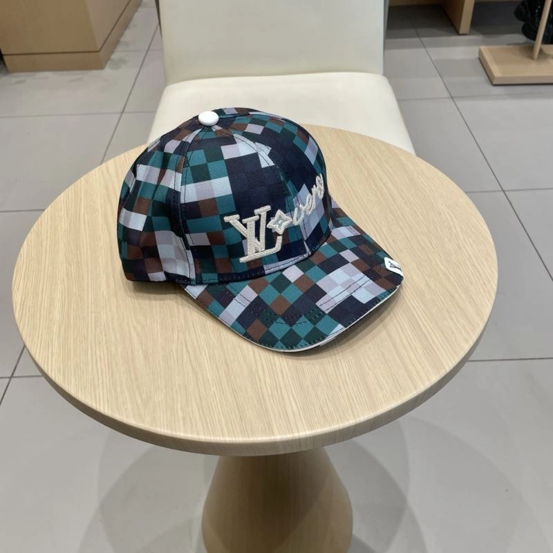 Lightweight Louis Vuitton Caps 261837