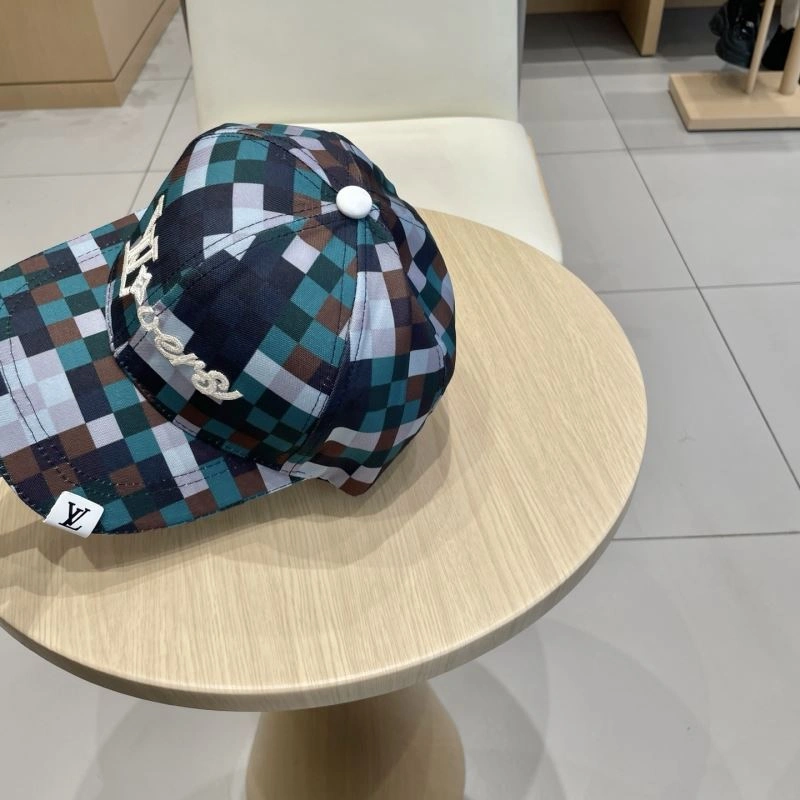Lightweight Louis Vuitton Caps 261837