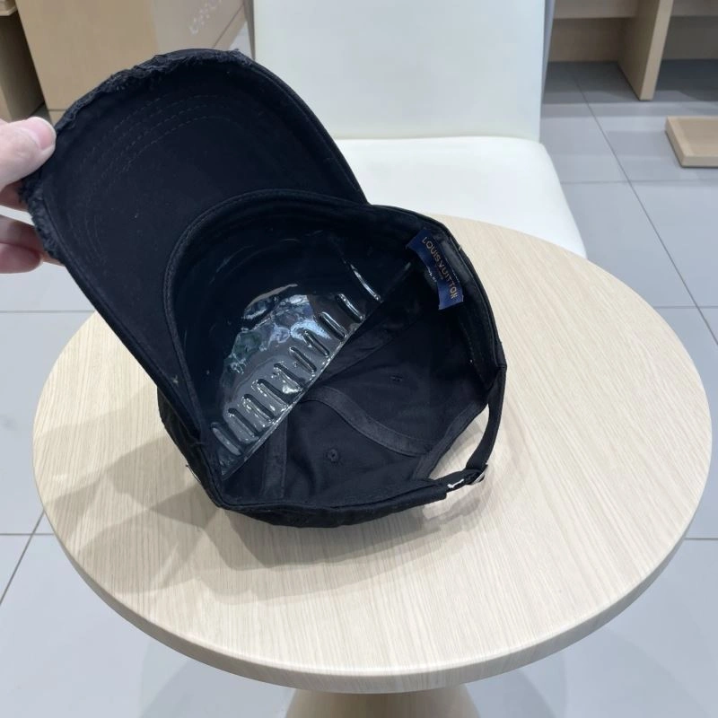 MultiPurpose Louis Vuitton Caps 261829