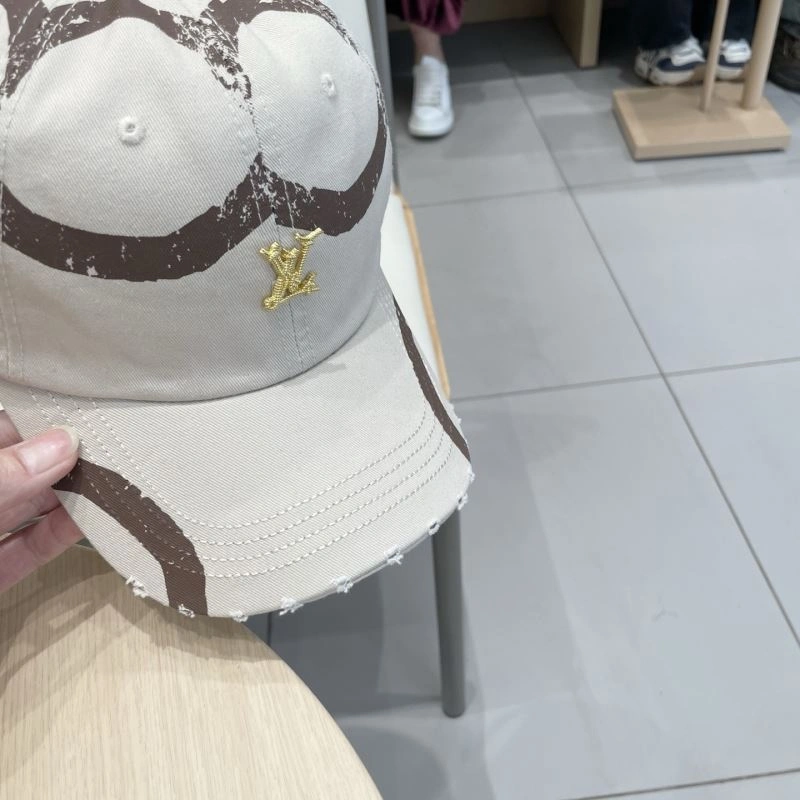 Classic Louis Vuitton Caps 261833