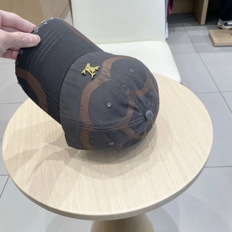 Refined Louis Vuitton Caps 261853