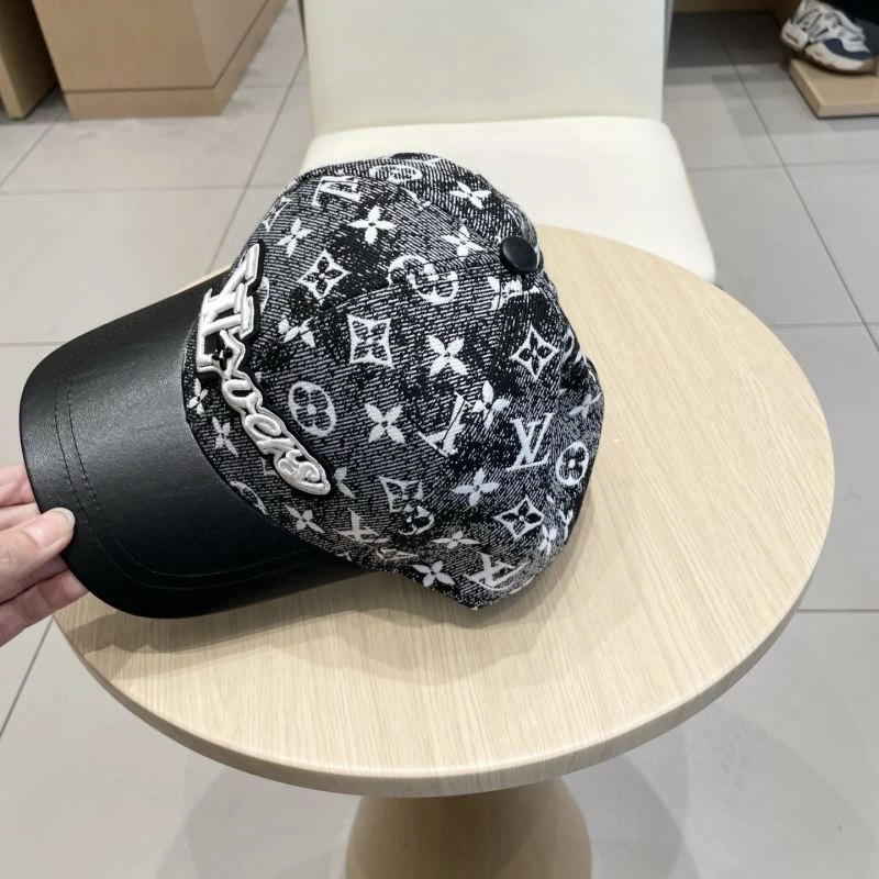 Louis Vuitton Caps Durable 261839