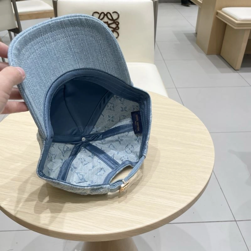 WellDesigned Louis Vuitton Caps 261854