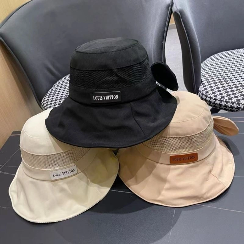 Louis Vuitton Caps Practical 261843