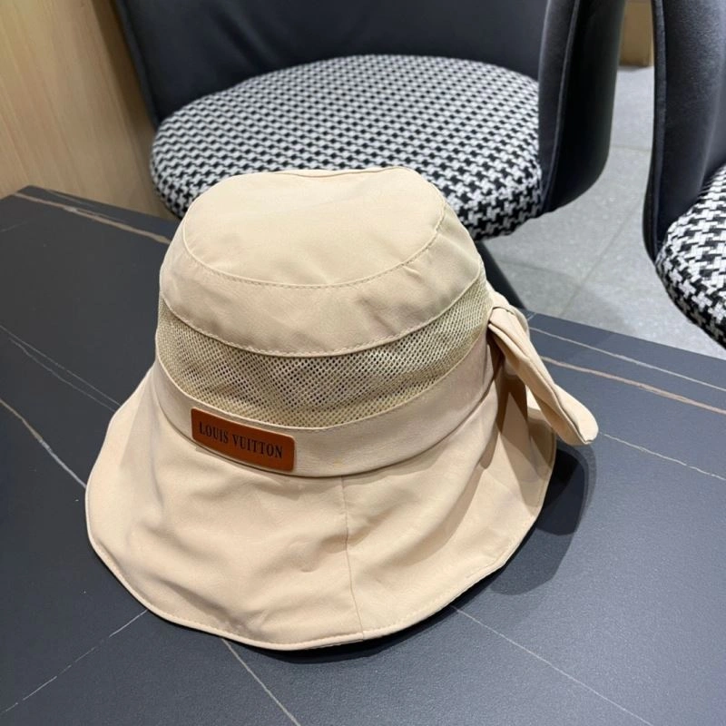 Louis Vuitton Caps Practical 261843