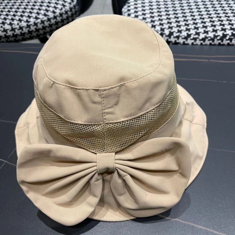 Louis Vuitton Caps Practical 261843
