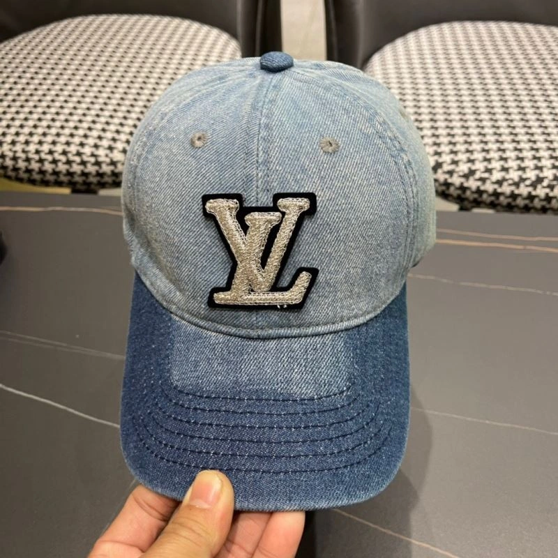 Versatile Louis Vuitton Caps 261835
