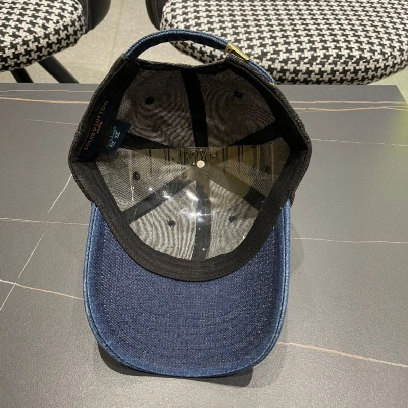 Louis Vuitton Caps Chic 261852