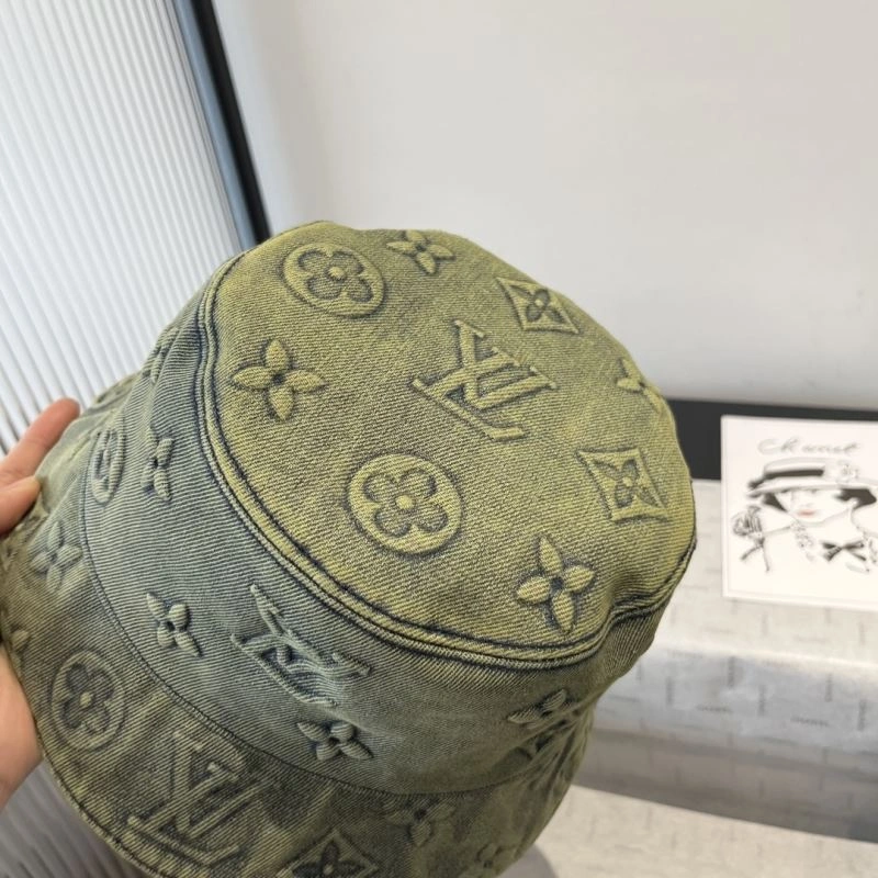 MoistureWicking Louis Vuitton Caps 261836