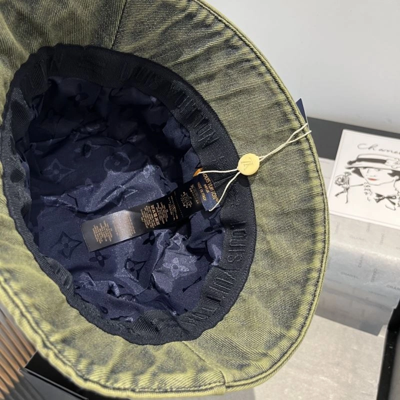 MoistureWicking Louis Vuitton Caps 261836