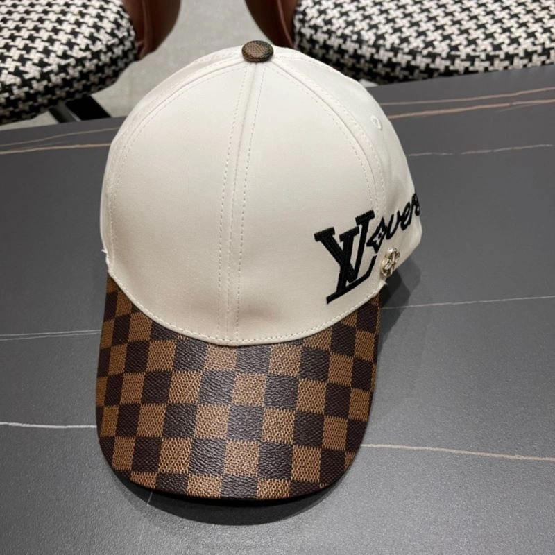 Popular Louis Vuitton Caps 261821