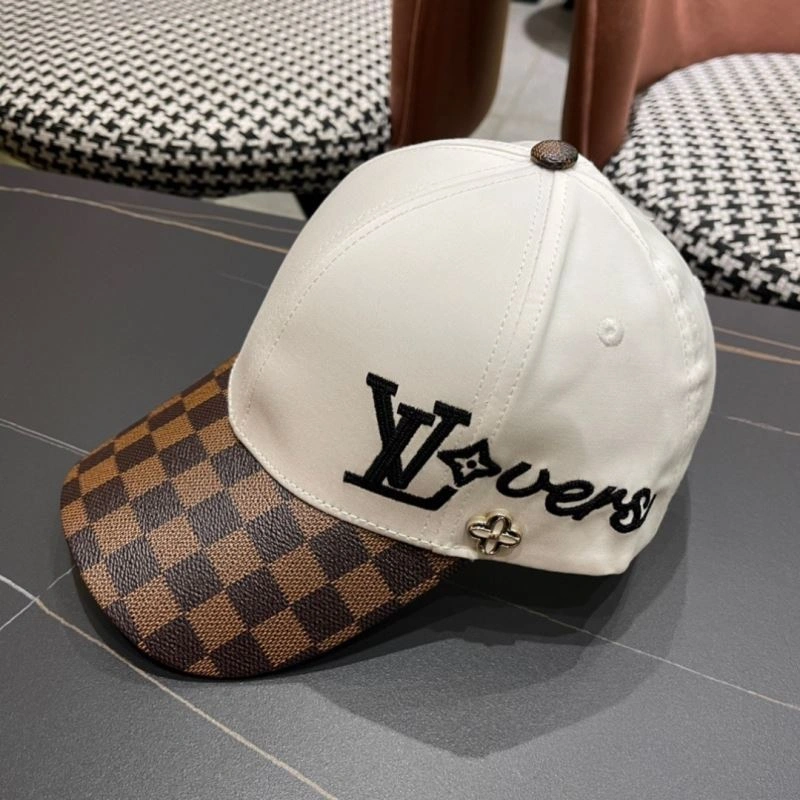 Popular Louis Vuitton Caps 261821