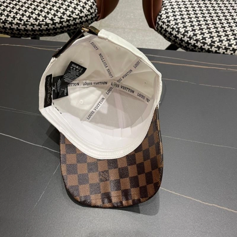 Popular Louis Vuitton Caps 261821