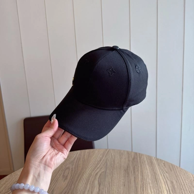 Louis Vuitton Caps Neat 261792