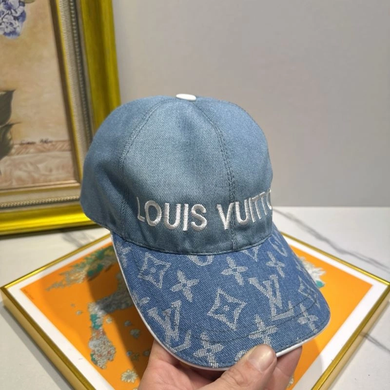Louis Vuitton Caps Sophisticated 261790