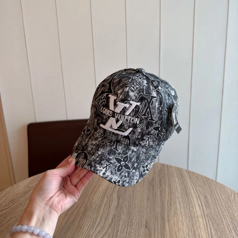 Louis Vuitton Caps EyeCatching 261806