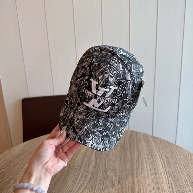 Louis Vuitton Caps EyeCatching 261806