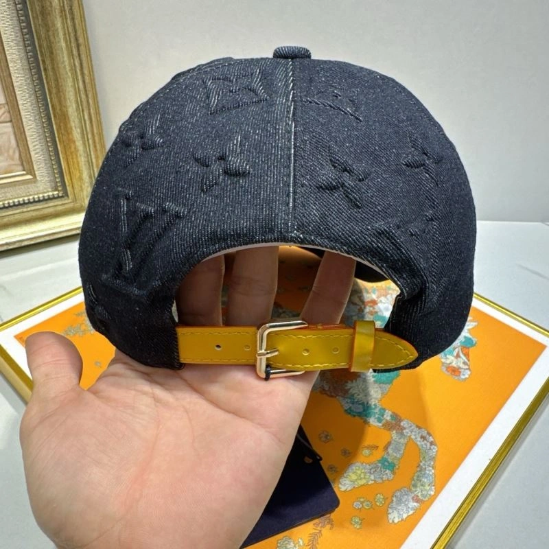 Casual Louis Vuitton Caps 261803
