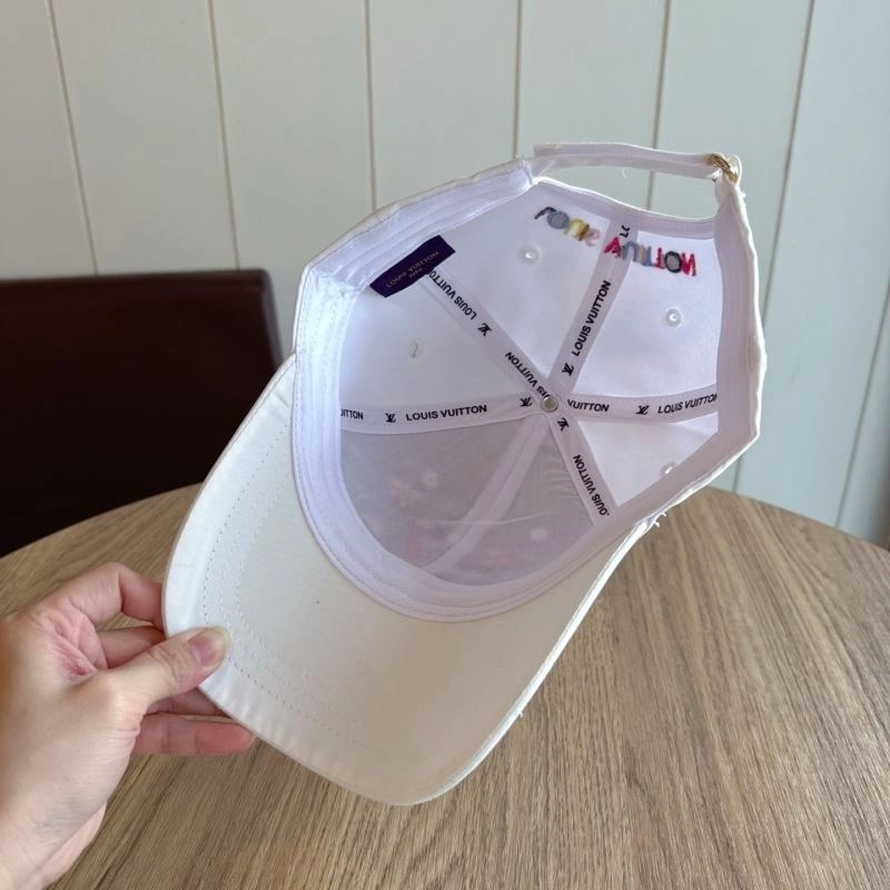 Modern Louis Vuitton Caps 261804
